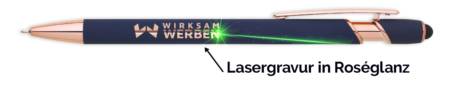 Auf einem Werbekugelschreiber wird mit einem Laser ein Firmenlogo eingraviert. 
